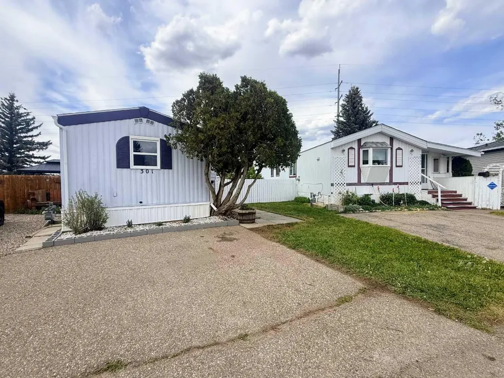 2300 13 Street N Lethbridge AB T1H 4E8
