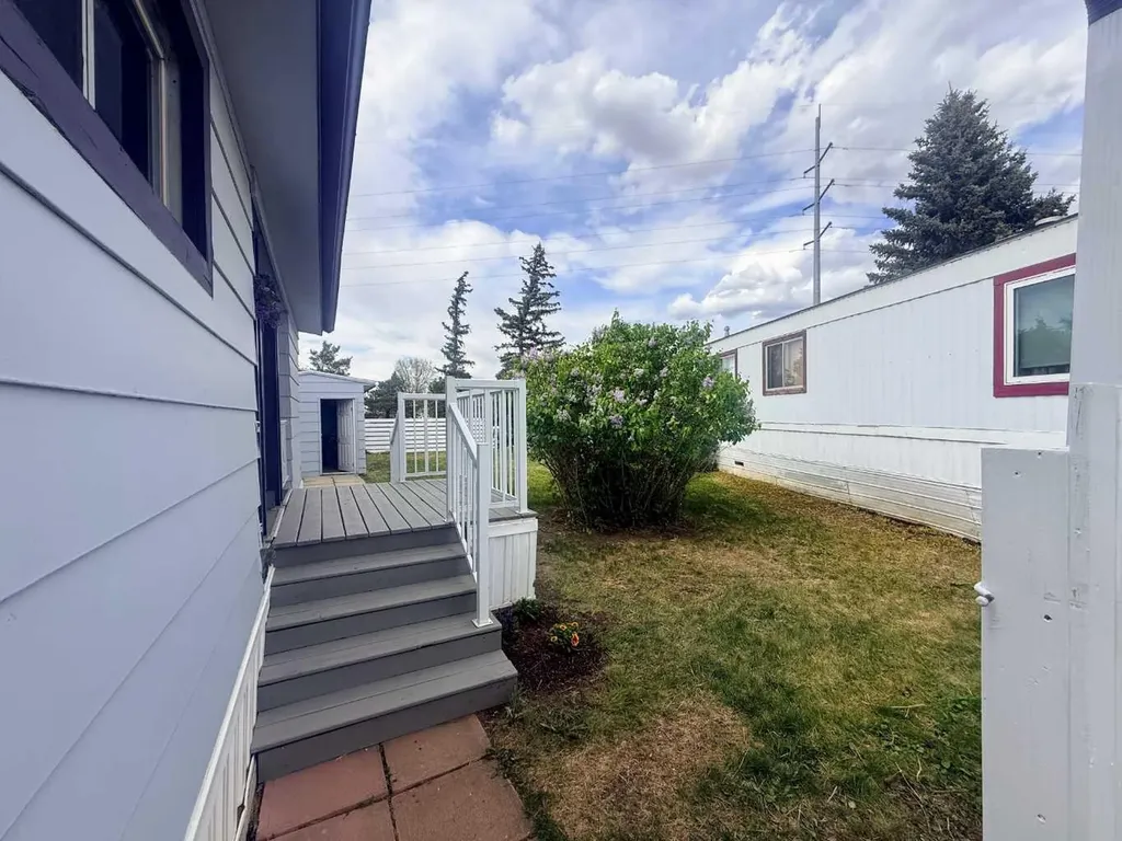 2300 13 Street N Lethbridge AB T1H 4E8