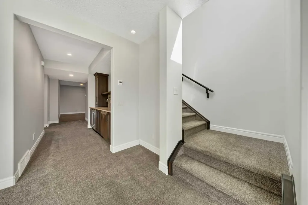 347 Tuscany Estates Rise NW Calgary AB T3L 0C8