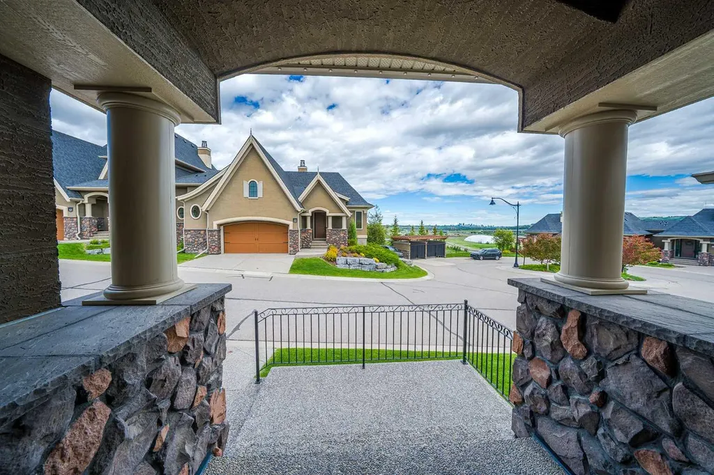 347 Tuscany Estates Rise NW Calgary AB T3L 0C8