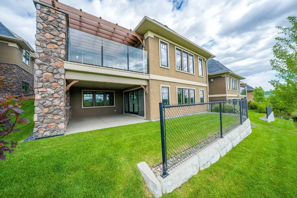 347 Tuscany Estates Rise NW Calgary AB T3L 0C8