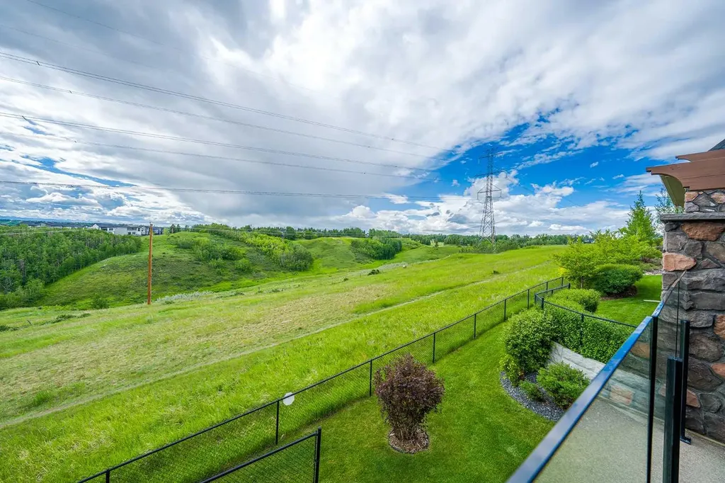 347 Tuscany Estates Rise NW Calgary AB T3L 0C8