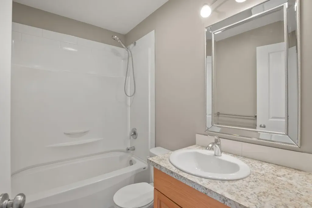 39 Olsen Street Red Deer AB T4N 5B8