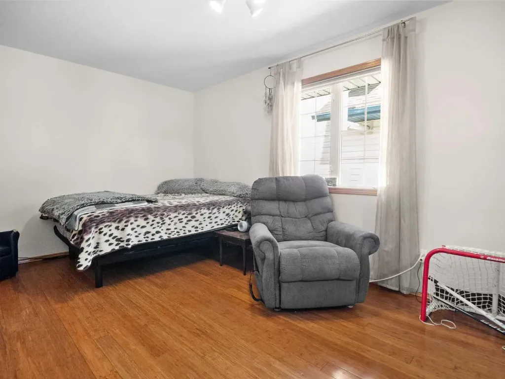 5228 41 Street Crescent Innisfail AB T4G 1W5