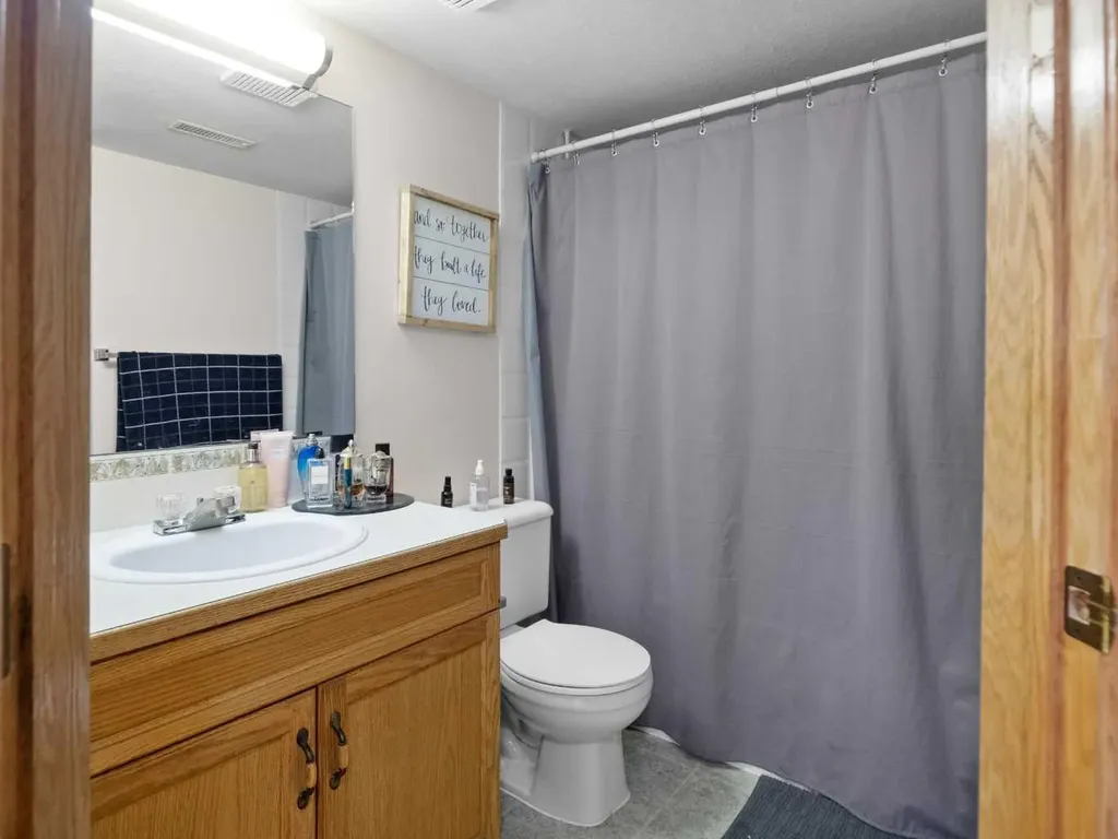 5228 41 Street Crescent Innisfail AB T4G 1W5