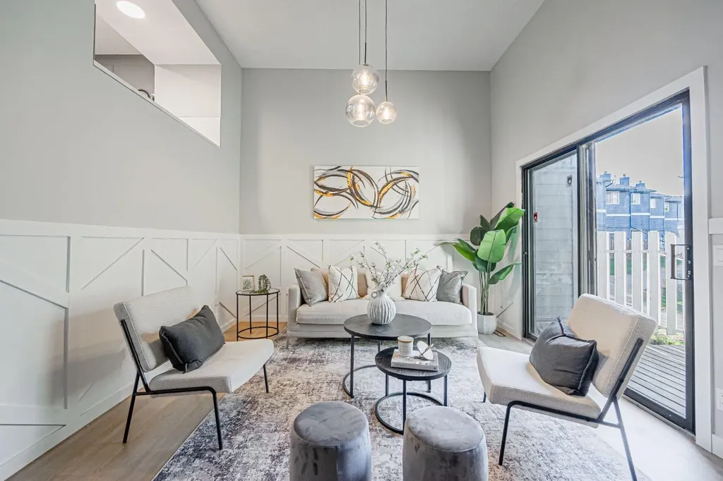 919 38 Street NE Calgary AB T2A6E1
