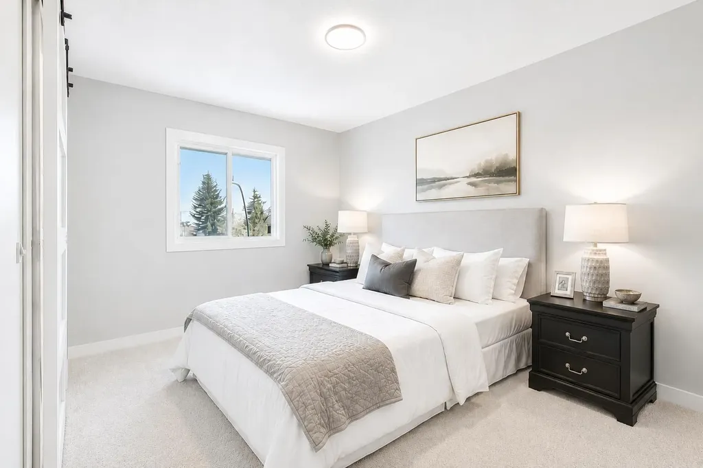 919 38 Street NE Calgary AB T2A6E1