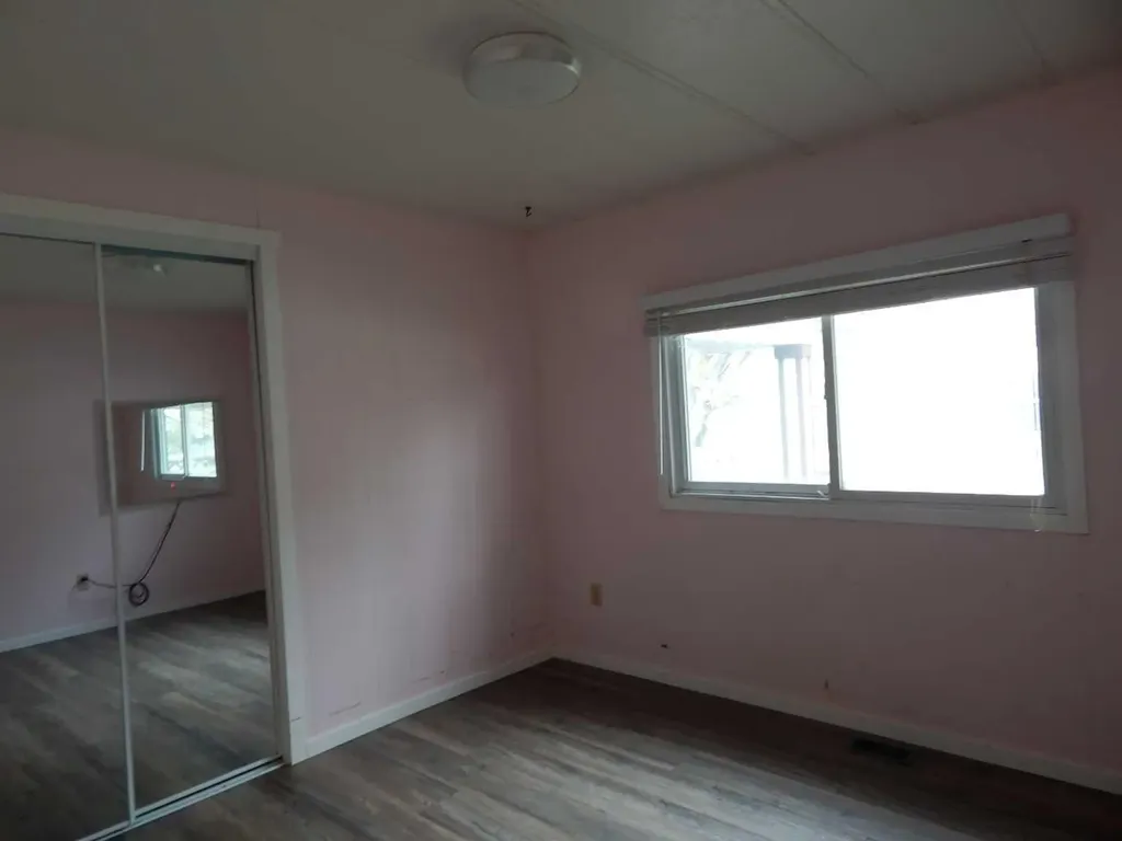 2222 21 Street Bowden AB T0M 0K0