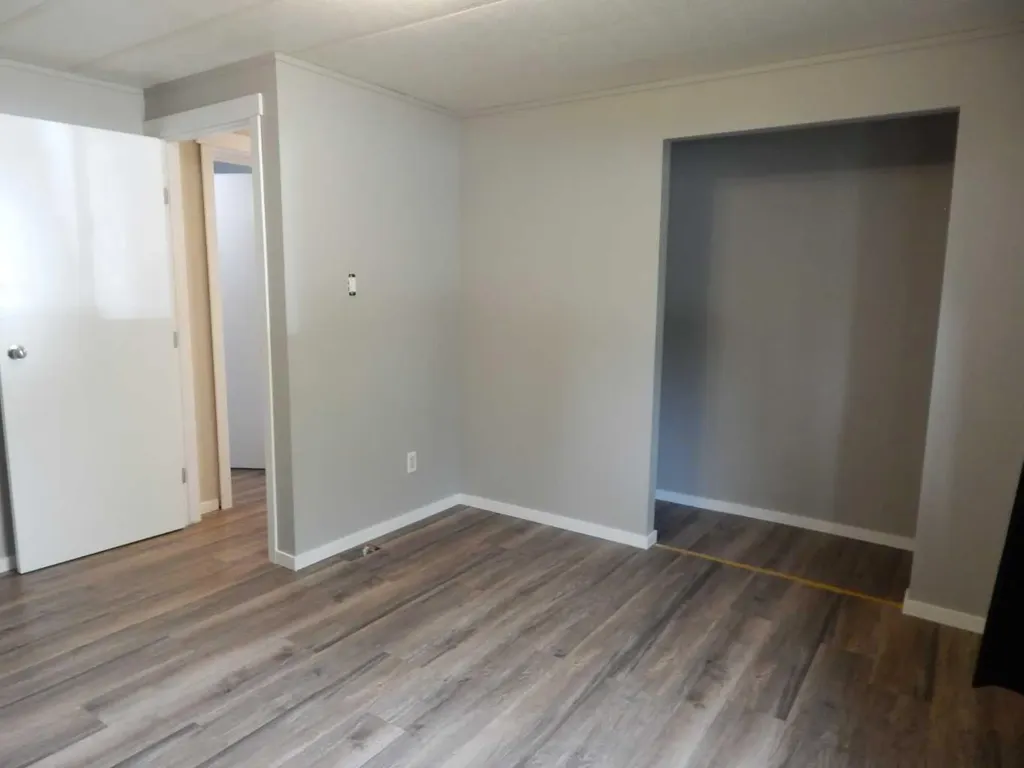 2222 21 Street Bowden AB T0M 0K0