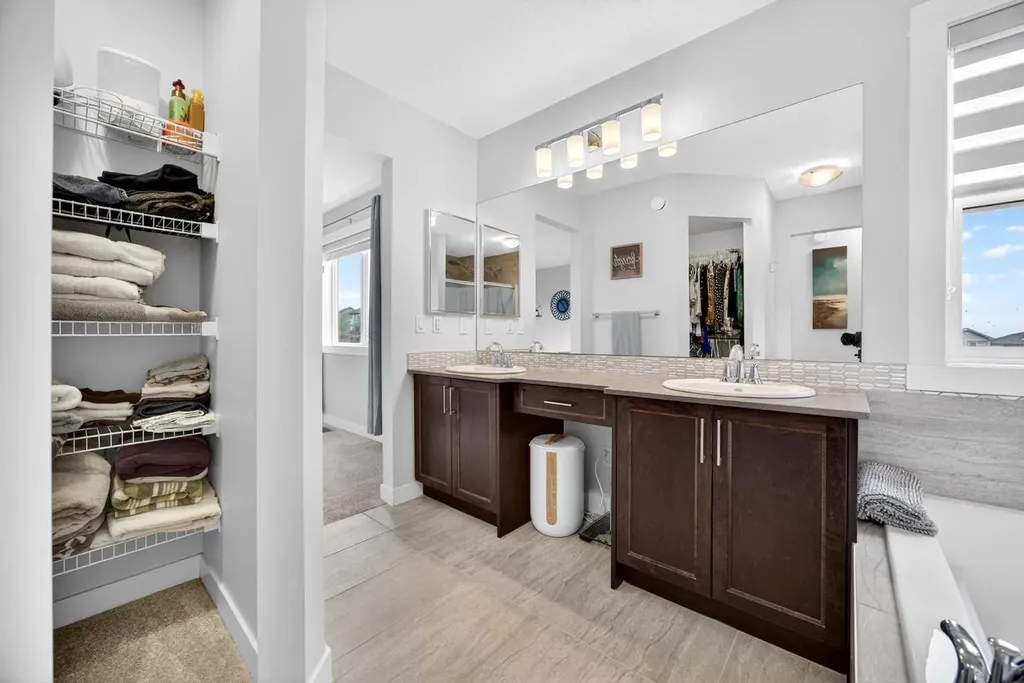 68 Nolancrest Circle NW Calgary AB T3R 0T8