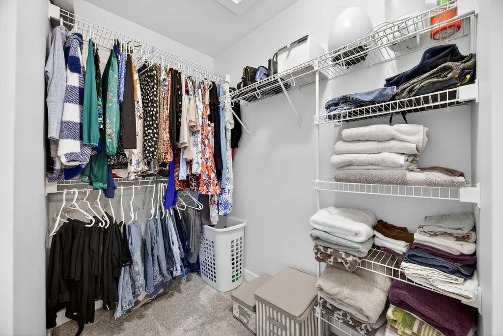 68 Nolancrest Circle NW Calgary AB T3R 0T8