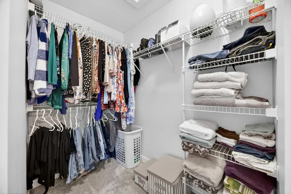 68 Nolancrest Circle NW Calgary AB T3R 0T8