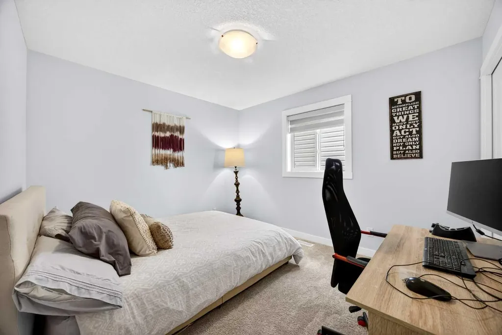 68 Nolancrest Circle NW Calgary AB T3R 0T8