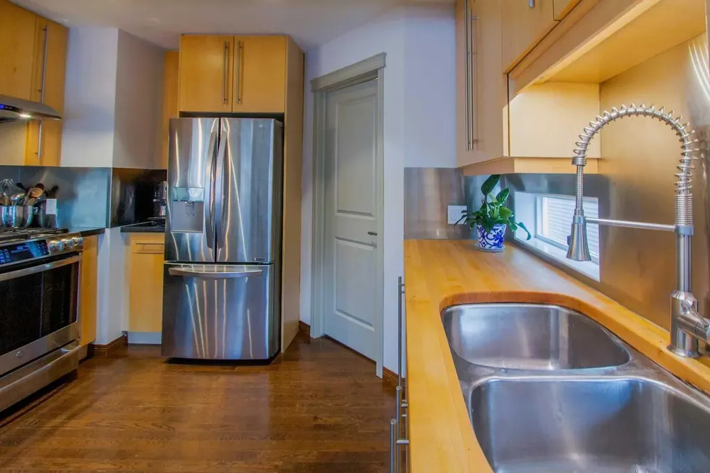 23 Cougar Ridge Link SW Calgary AB T3H 5L4