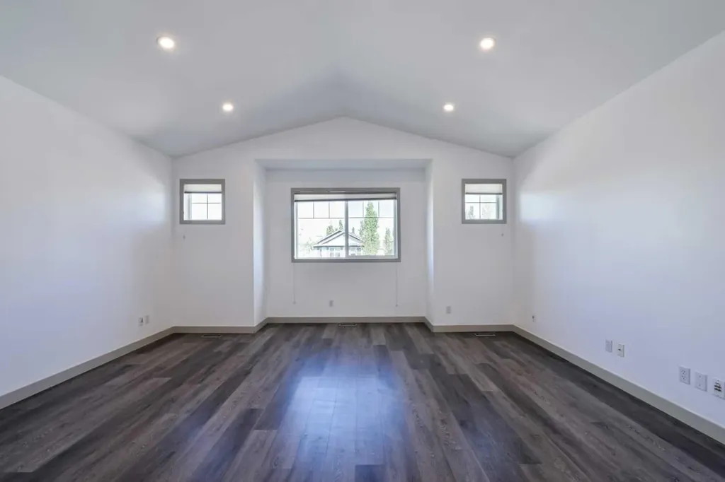 23 Cougar Ridge Link SW Calgary AB T3H 5L4