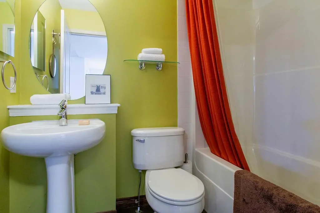 23 Cougar Ridge Link SW Calgary AB T3H 5L4