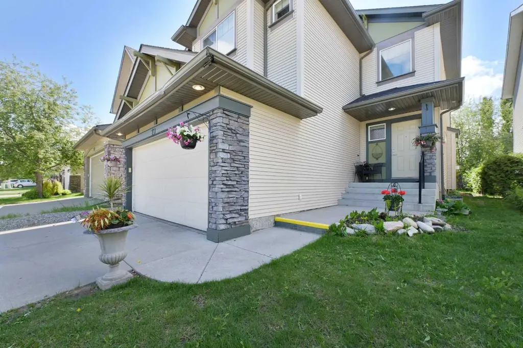 23 Cougar Ridge Link SW Calgary AB T3H 5L4