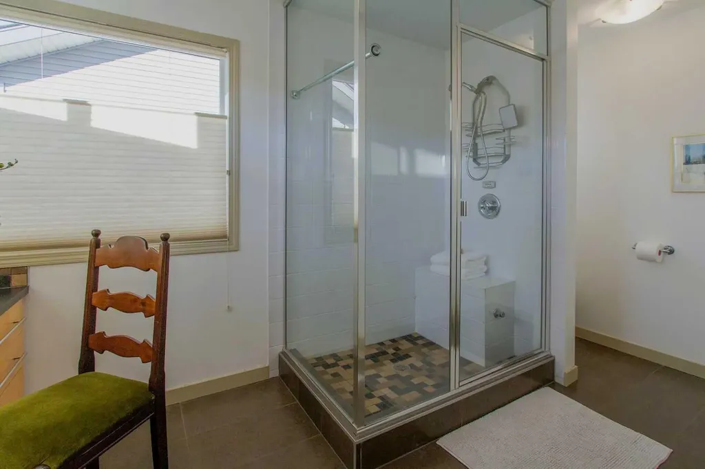 23 Cougar Ridge Link SW Calgary AB T3H 5L4