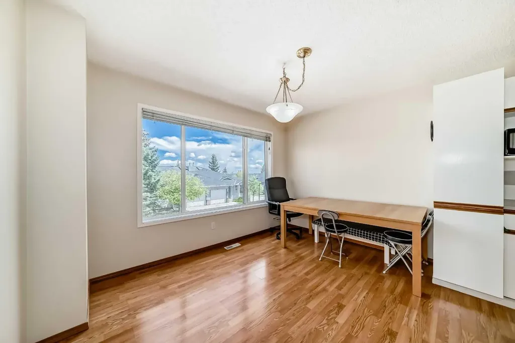 31 Harvest Oak Circle NE Calgary AB T3K 4S6
