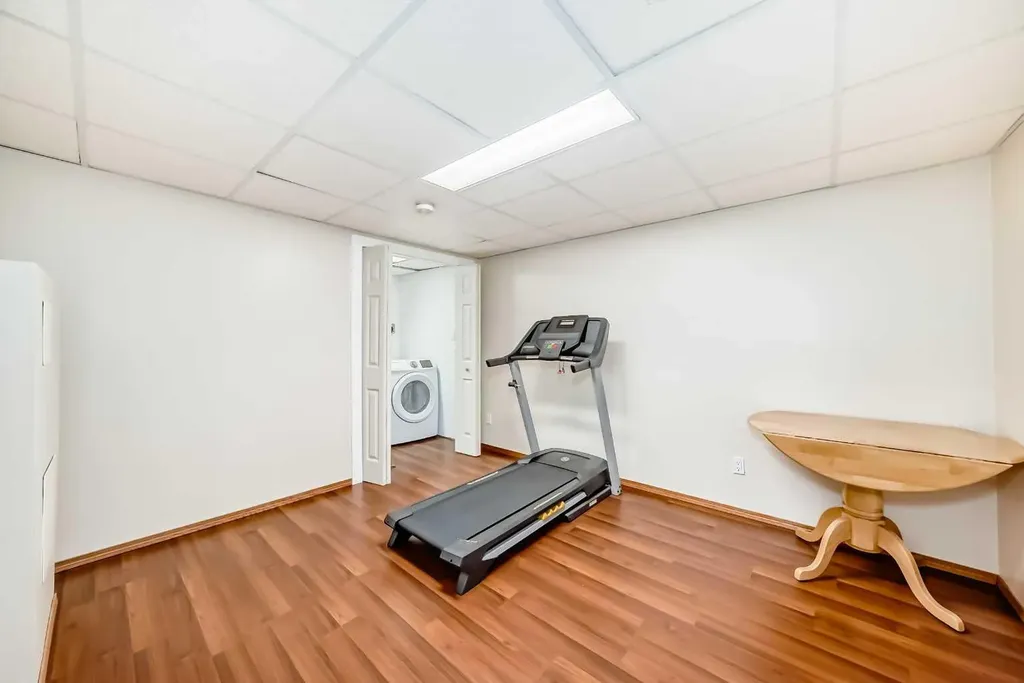 31 Harvest Oak Circle NE Calgary AB T3K 4S6