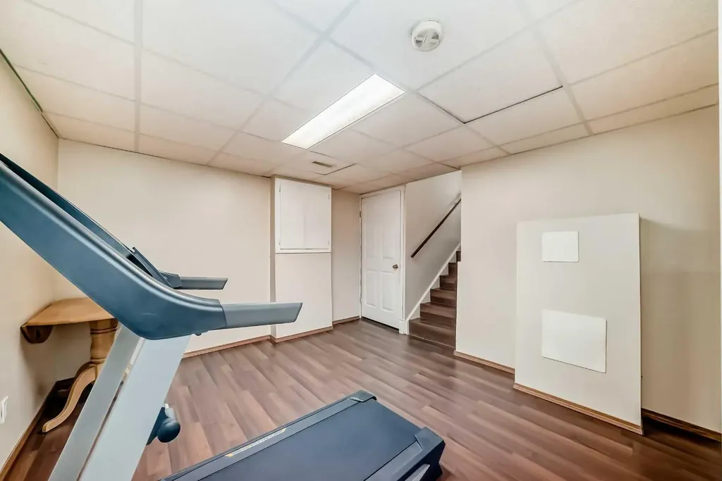 31 Harvest Oak Circle NE Calgary AB T3K 4S6