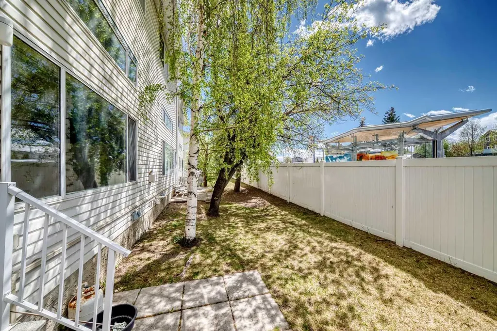 31 Harvest Oak Circle NE Calgary AB T3K 4S6