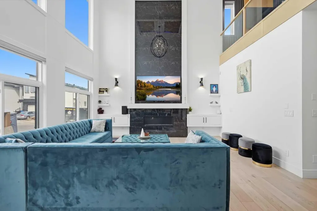 4942 84 Avenue NE Calgary AB T3J 2J5