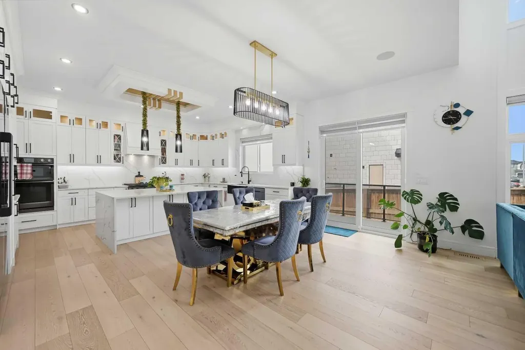 4942 84 Avenue NE Calgary AB T3J 2J5