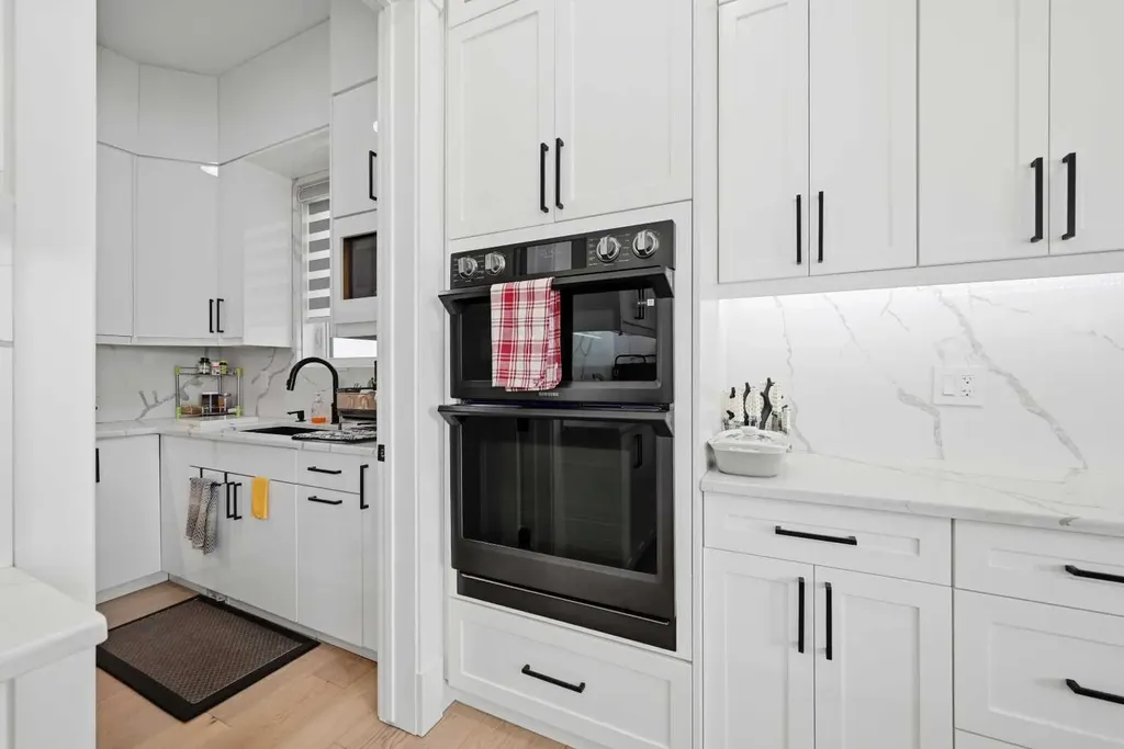 4942 84 Avenue NE Calgary AB T3J 2J5