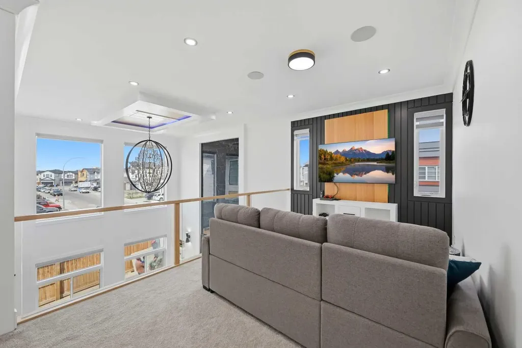 4942 84 Avenue NE Calgary AB T3J 2J5