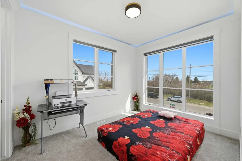 4942 84 Avenue NE Calgary AB T3J 2J5