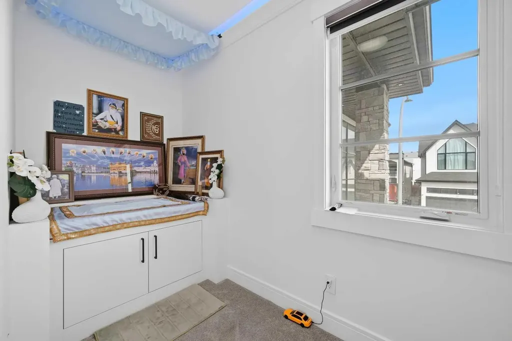 4942 84 Avenue NE Calgary AB T3J 2J5