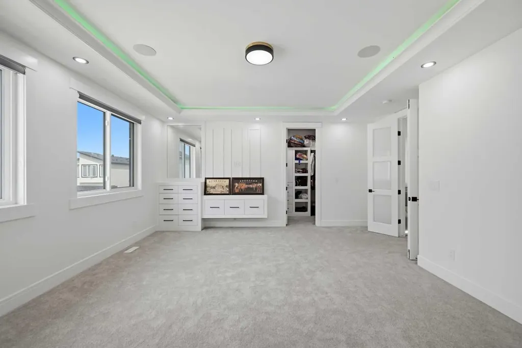 4942 84 Avenue NE Calgary AB T3J 2J5