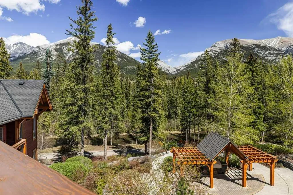 600 Spring Creek Drive Canmore AB T1W 0C8