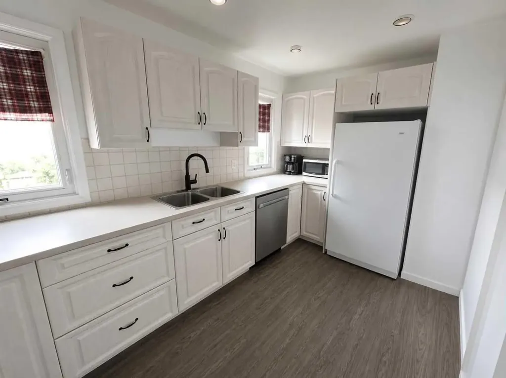 5413 57 Street Ponoka AB T4J1L6