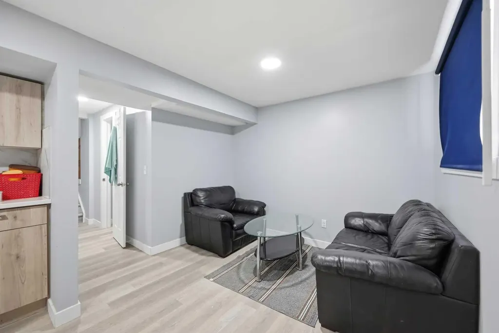 44 Castleridge Close NE Calgary AB T3J1Y9