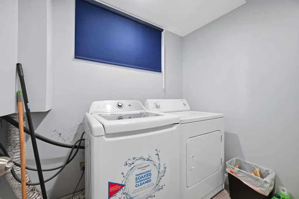 44 Castleridge Close NE Calgary AB T3J1Y9