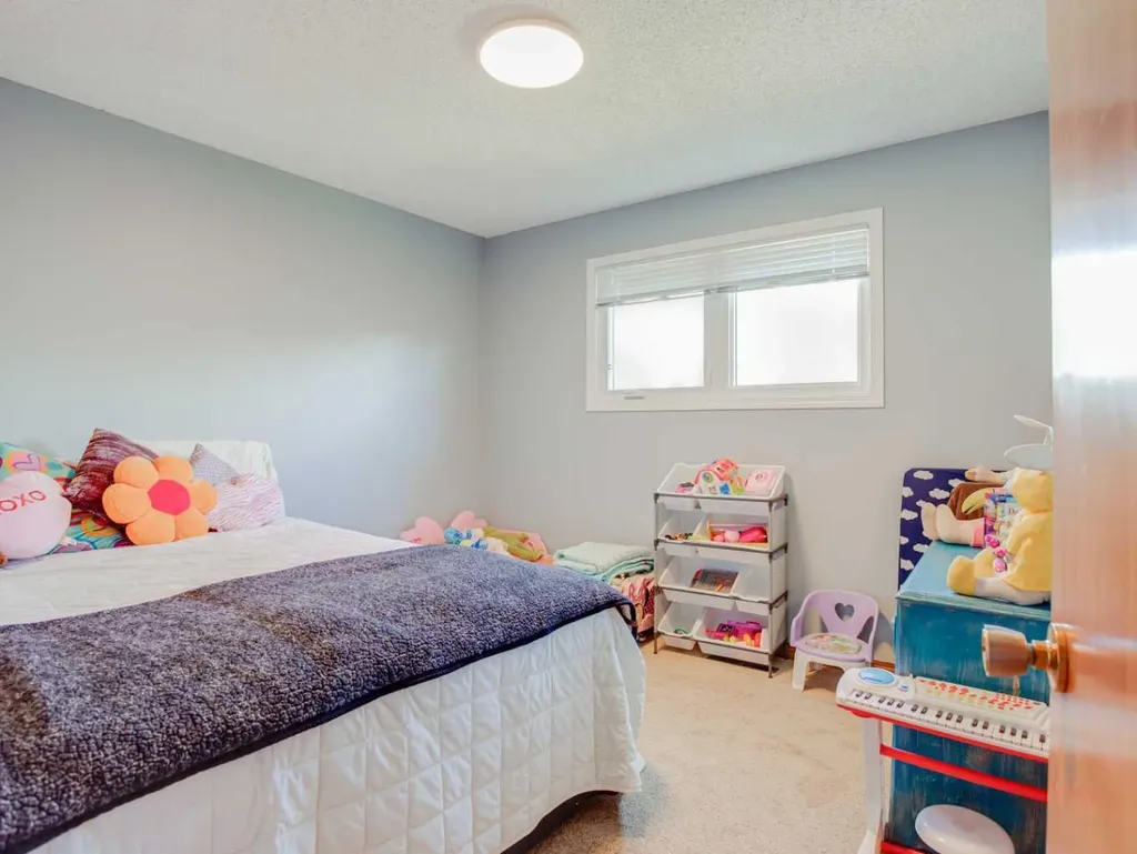 2710 9 Avenue N Lethbridge AB T1H 1J7