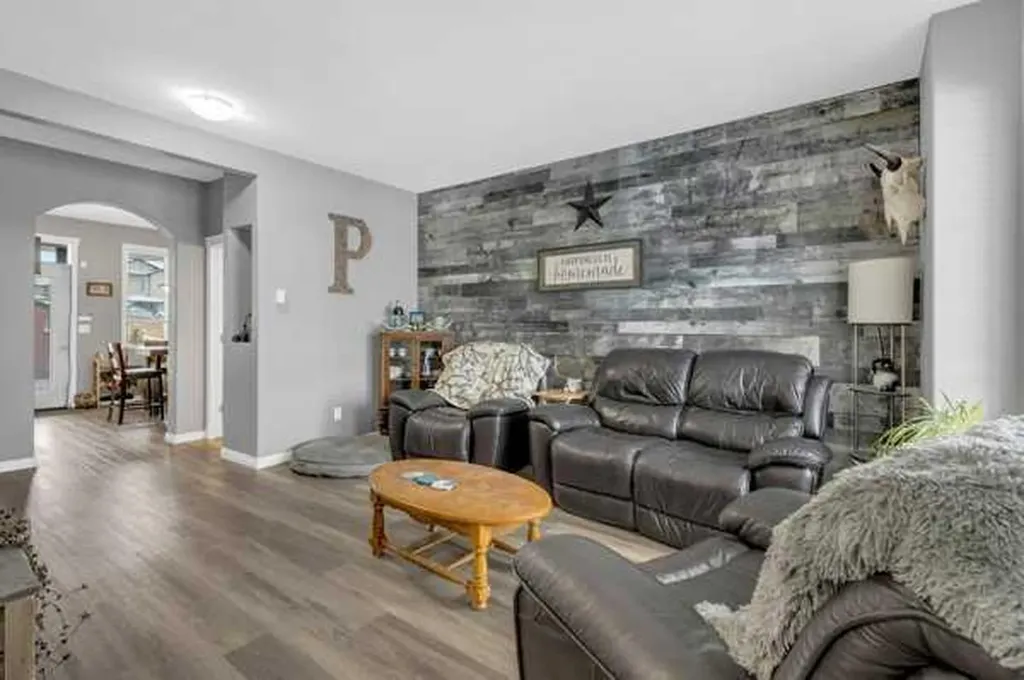 124 Kendrew Drive Red Deer AB T4P 3T8
