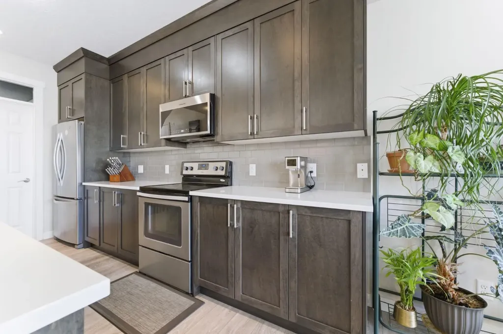 9 Sage Bluff Rise NW Calgary AB T3R0X5
