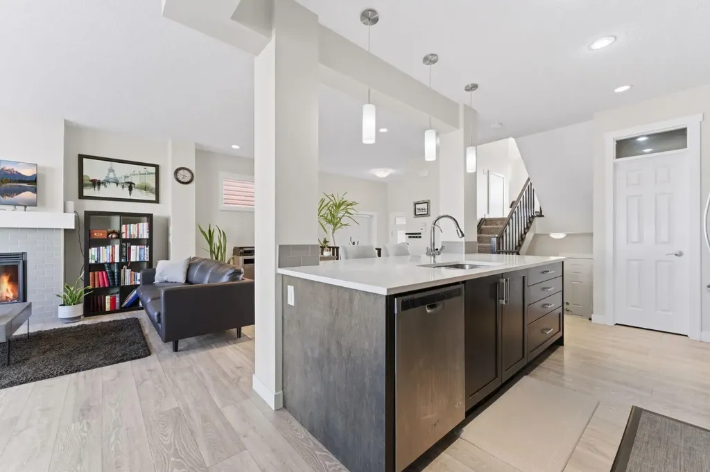 9 Sage Bluff Rise NW Calgary AB T3R0X5