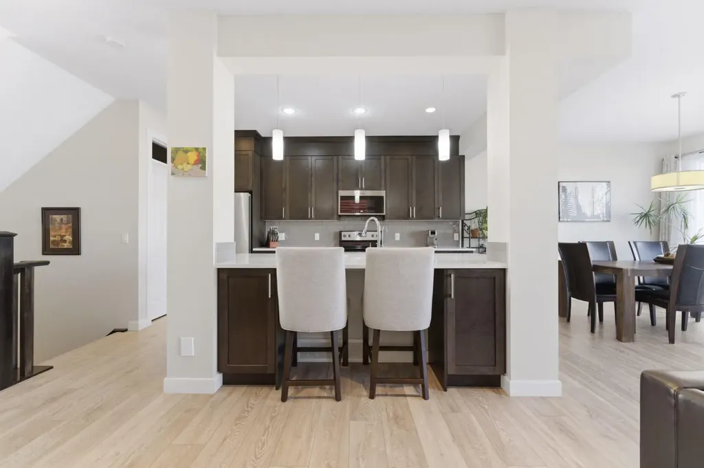 9 Sage Bluff Rise NW Calgary AB T3R0X5