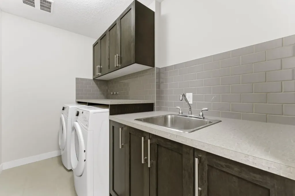 9 Sage Bluff Rise NW Calgary AB T3R0X5
