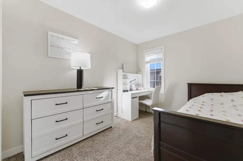 9 Sage Bluff Rise NW Calgary AB T3R0X5