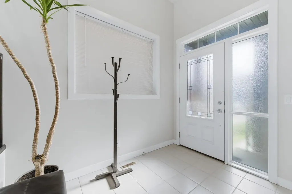 9 Sage Bluff Rise NW Calgary AB T3R0X5