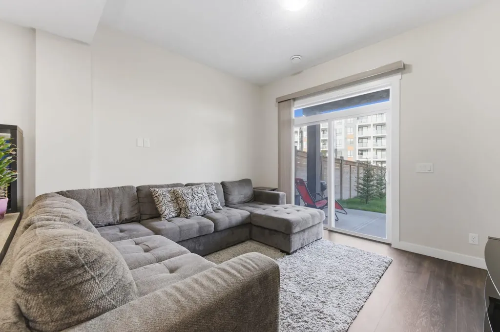 9 Sage Bluff Rise NW Calgary AB T3R0X5