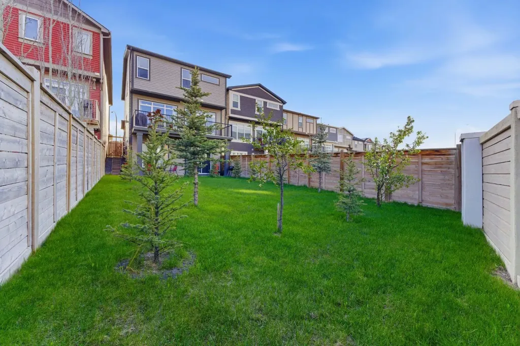 9 Sage Bluff Rise NW Calgary AB T3R0X5