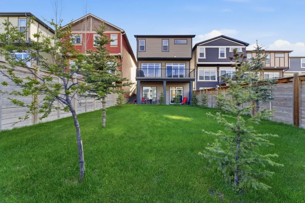 9 Sage Bluff Rise NW Calgary AB T3R0X5