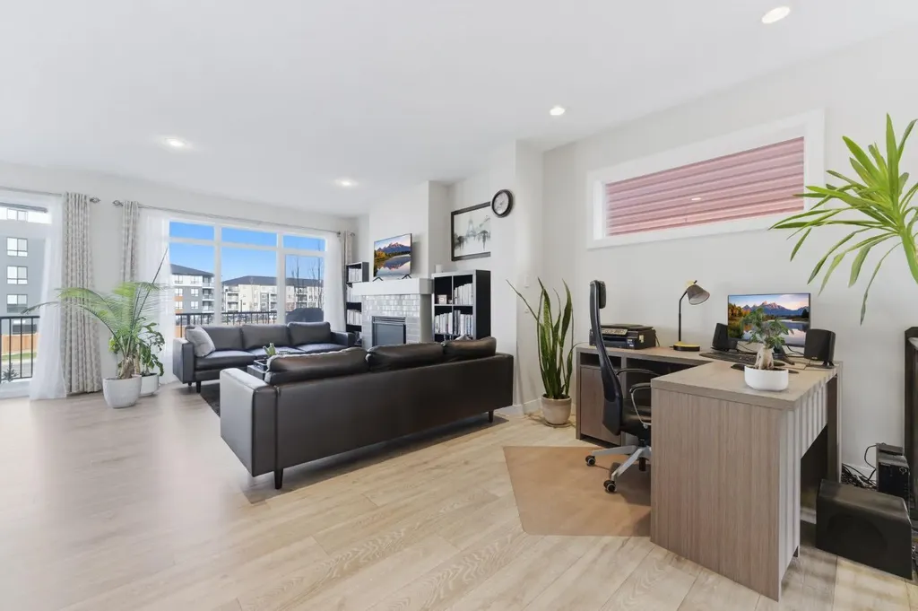 9 Sage Bluff Rise NW Calgary AB T3R0X5