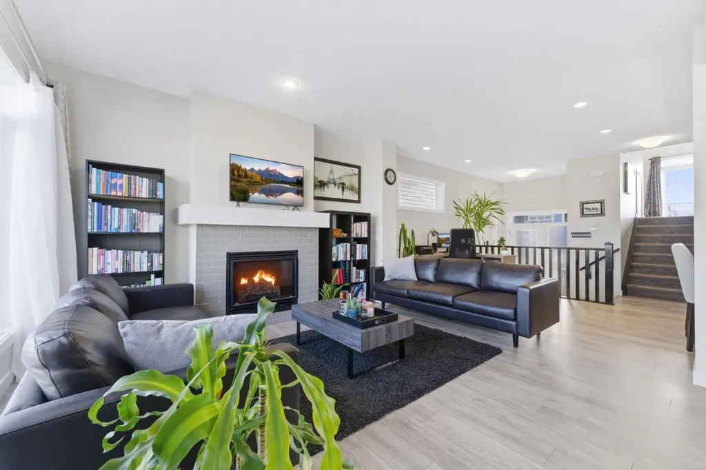 9 Sage Bluff Rise NW Calgary AB T3R0X5